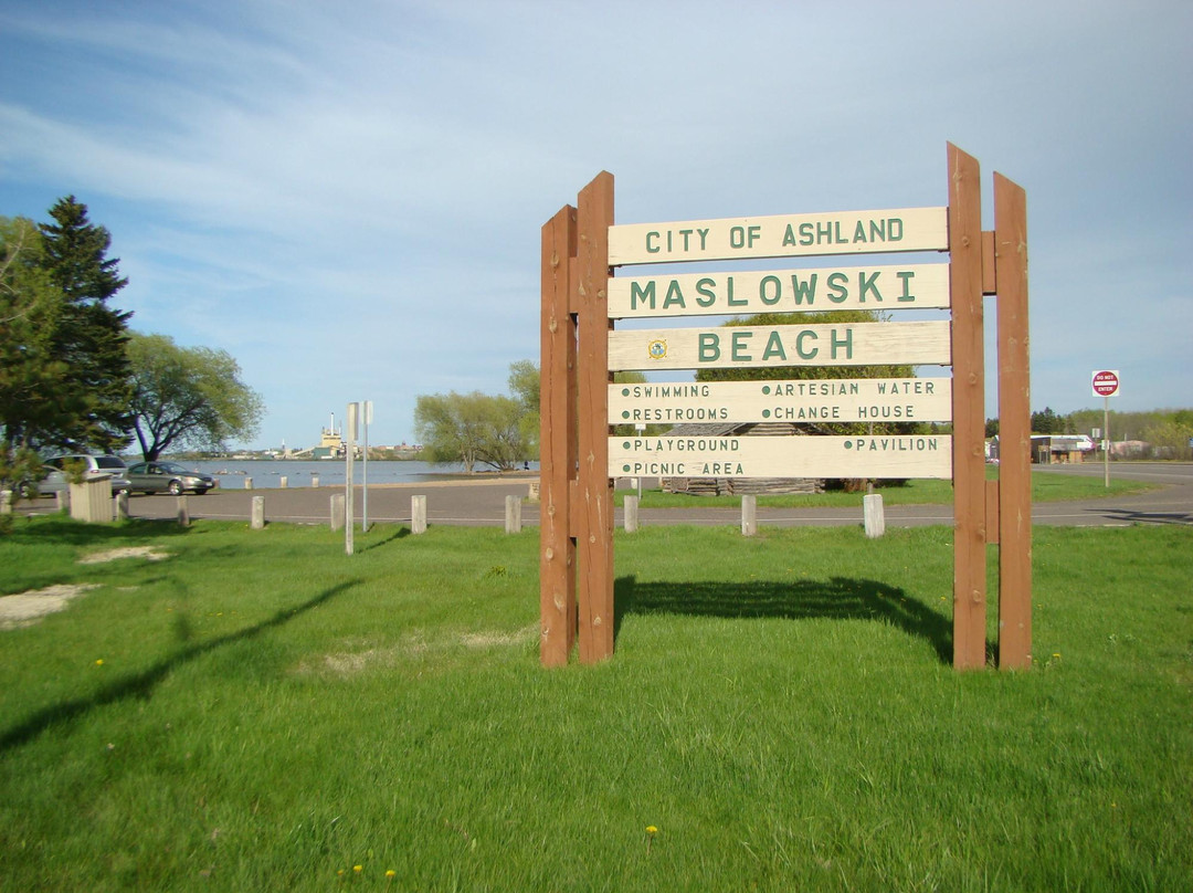 Maslowski Beach景点图片