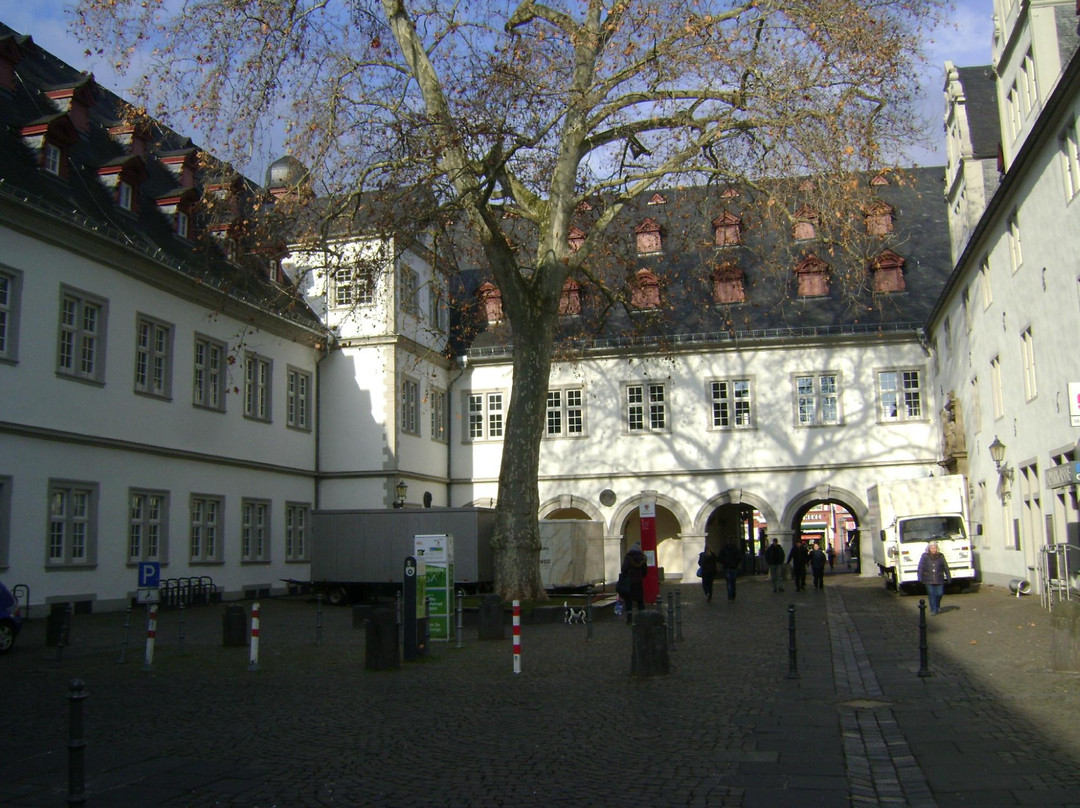 Rathaus (town hall)景点图片