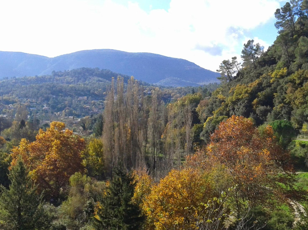 Le Moulin à Paroles-Meounes-les-Montrieux必去景点