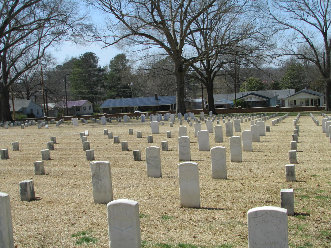 Corinth National Cemetery景点图片