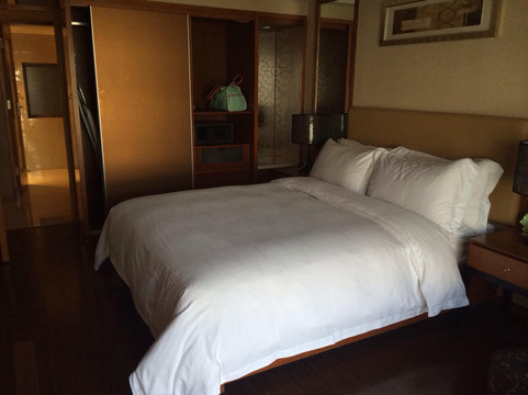 深圳葵花酒店公寓（福田口岸店）主图