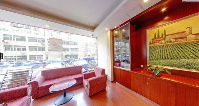 汉庭酒店(大连中山广场地铁站店)主图