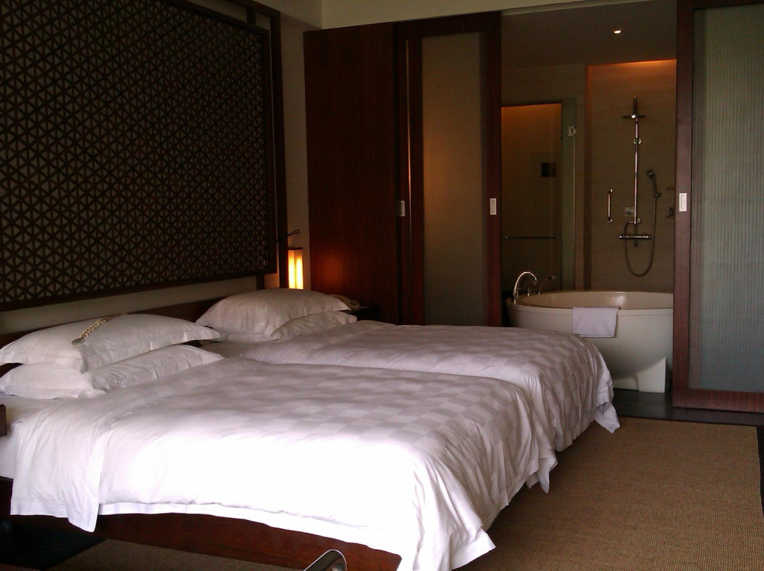 三亚亚龙湾希尔顿酒店主图