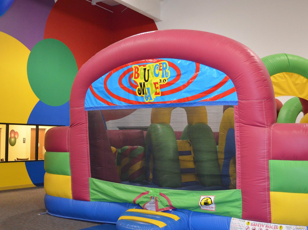 World of Bounce-格罗夫城必去景点