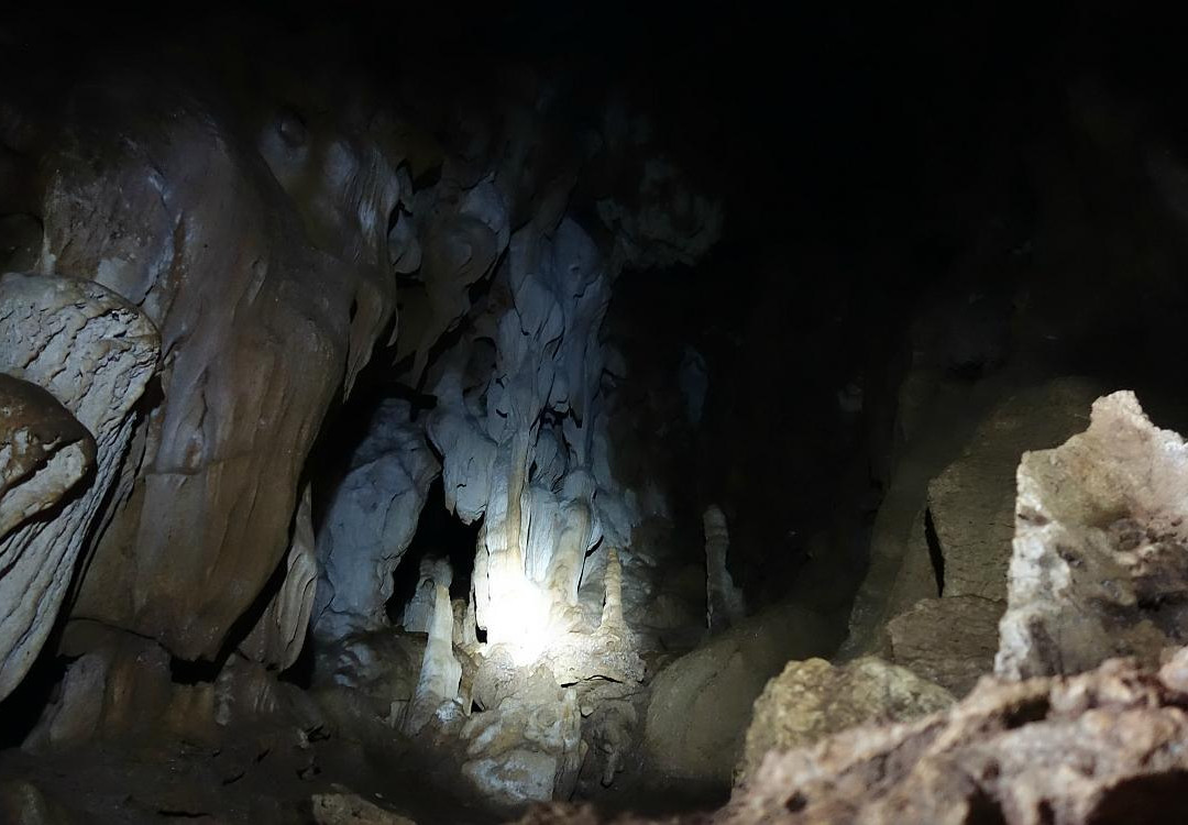 考迈卡维洞穴-兰塔岛必去景点