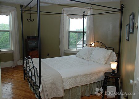 Awakenings Inn-官方