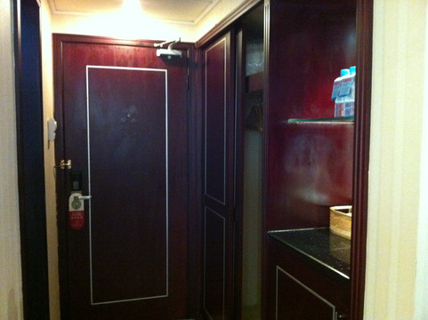 跨世纪大酒店主图