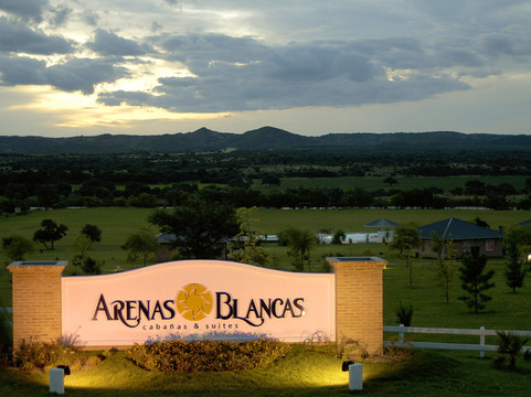 Arenas Blancas Cabanas & Suites