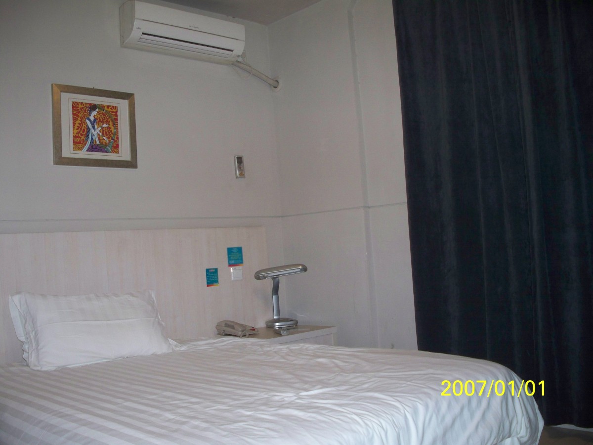 锦江之星(无锡蠡湖鼋头渚风景区店)-客卧