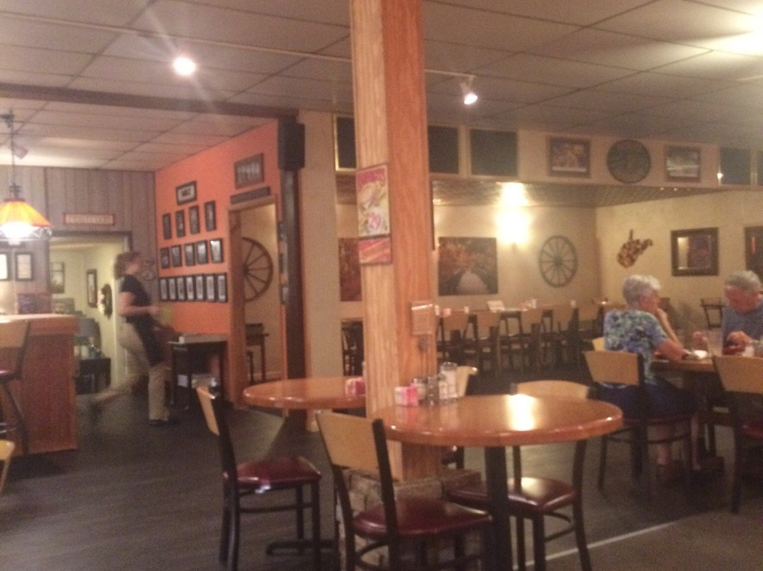 Monroe's Deli Style Eatery