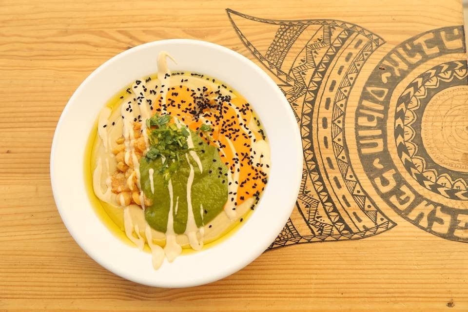 Bror Hayil餐馆和美食-Hummus Batuki