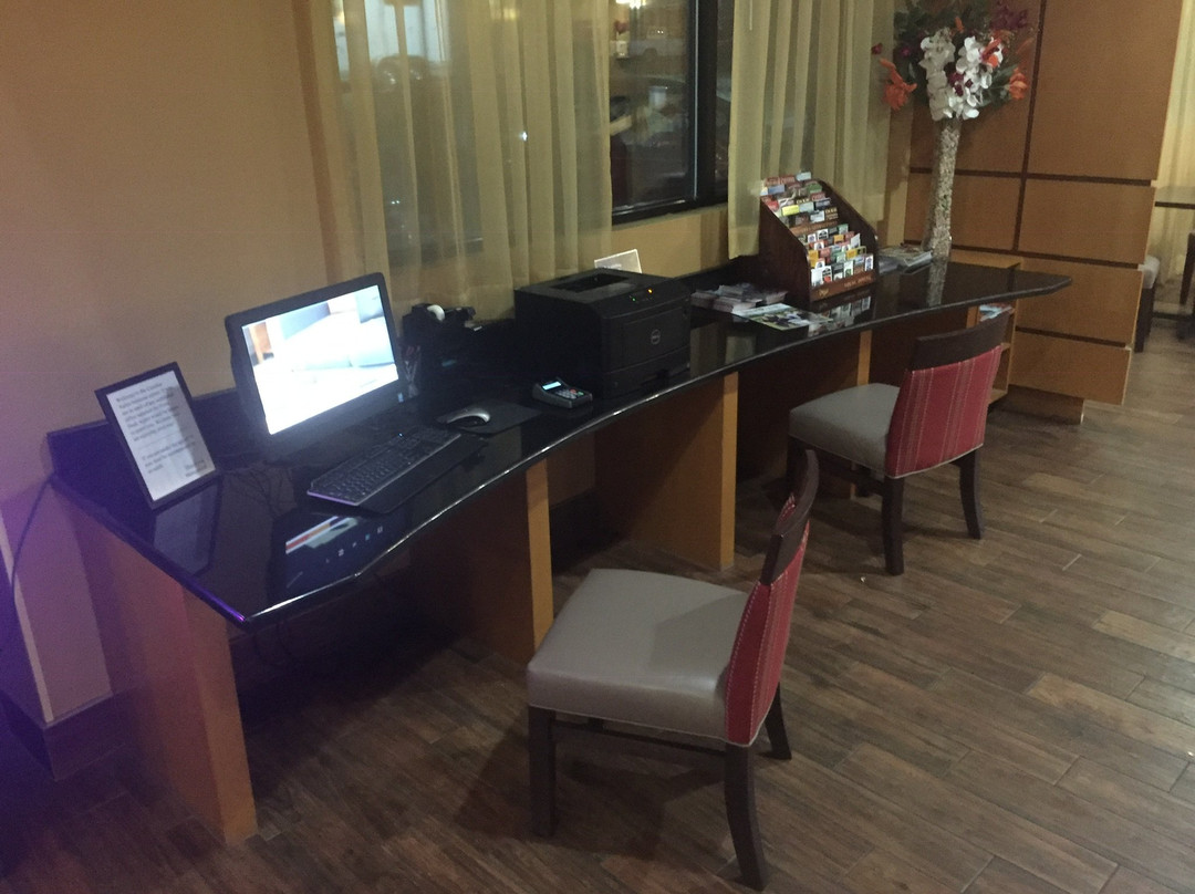 Comfort Suites Salem - Roanoke I-81主图