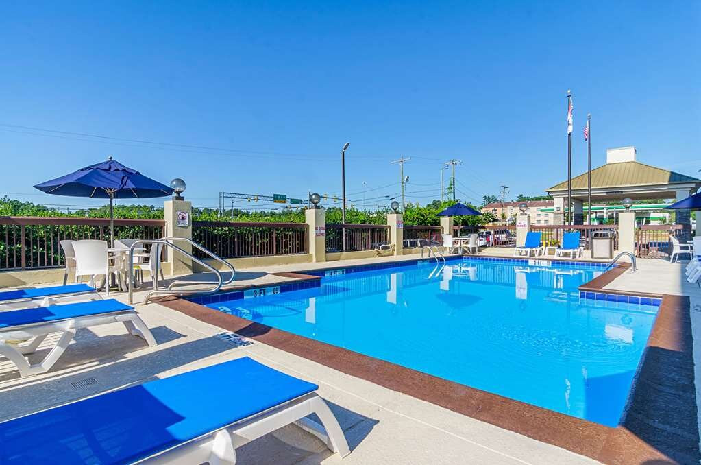 Comfort Inn & Suites Durham Near Duke University主图