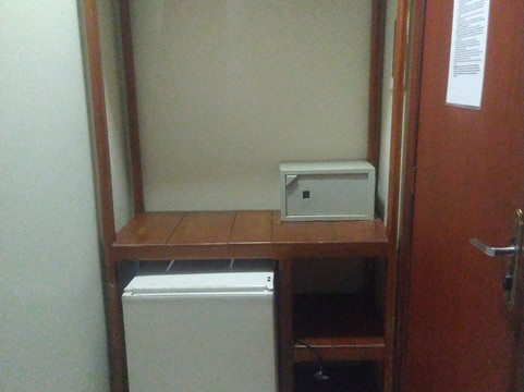 阿伊拉海滩酒店主图