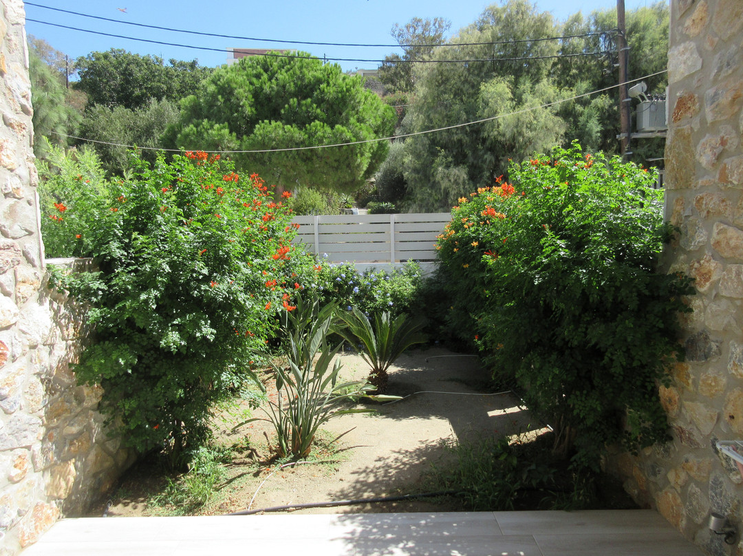 Aellia Hotel & Suites