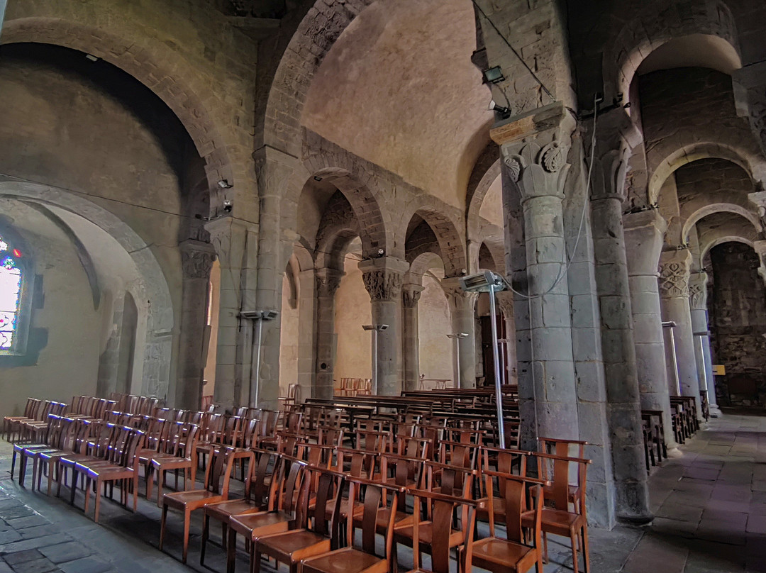 Église Saint-André-Besse-et-Saint-Anastaise必去景点