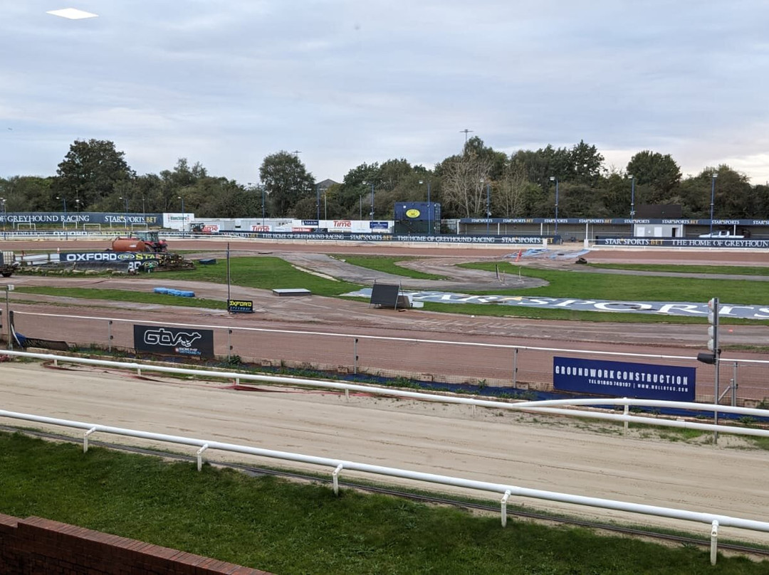 Oxford Greyhound Stadium景点图片