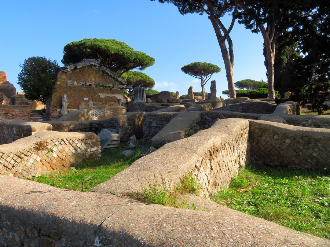 Tempio Di Roma e Augusto-Ostia Antica必去景点