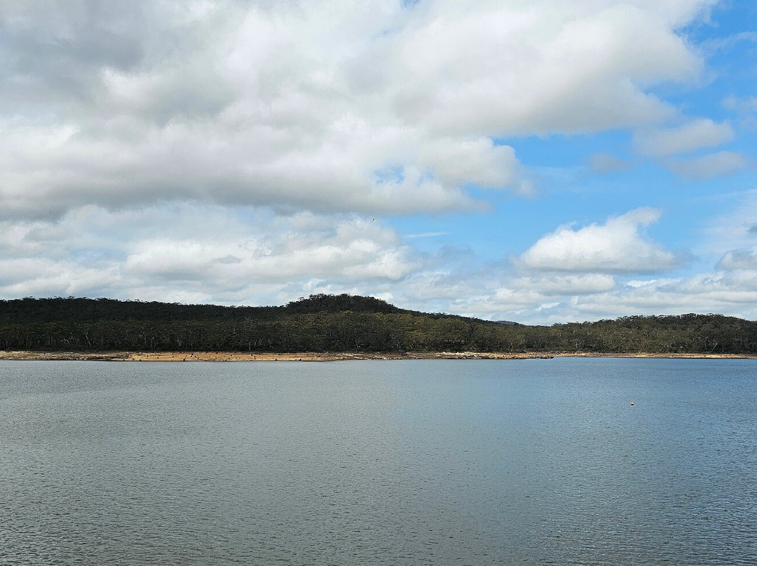 Cordeaux Dam-卧龙岗市必去景点