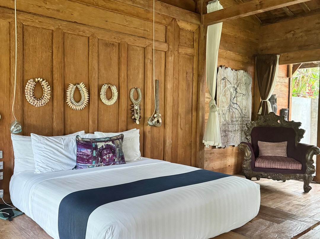 Blue Karma Village主图