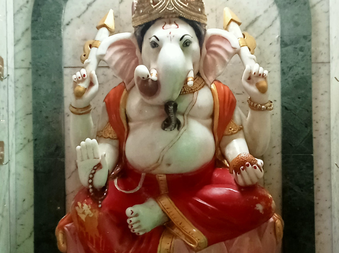 Temple SSDM Shree Sanatan Dharma Mandal-坎帕拉必去景点