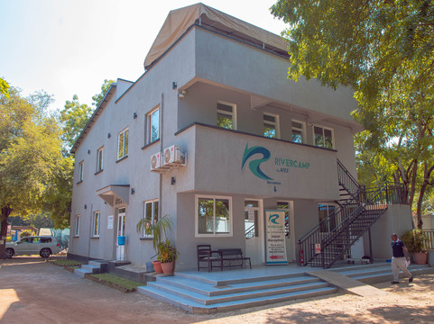 Afex Rivercamp主图