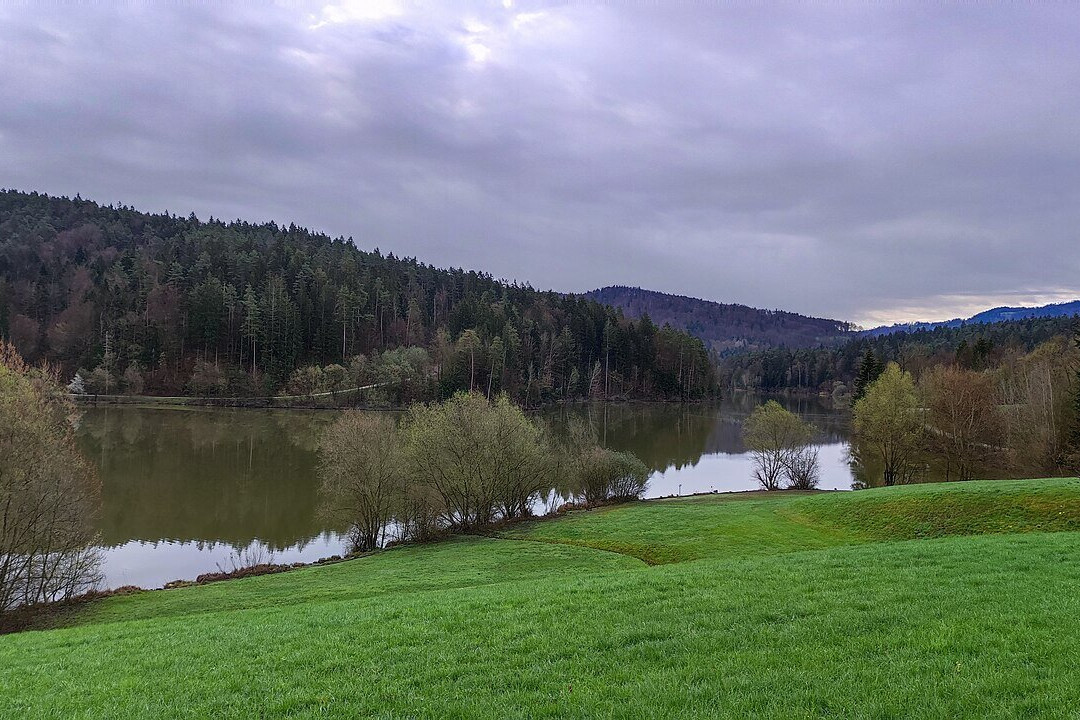 Lake Gradišče-Lukovica必去景点