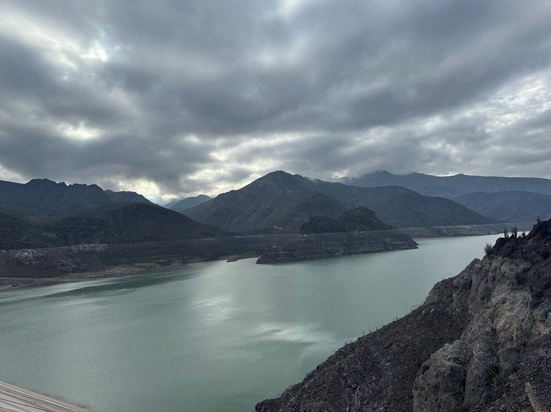 Embalse Puclaro-Vicuna必去景点