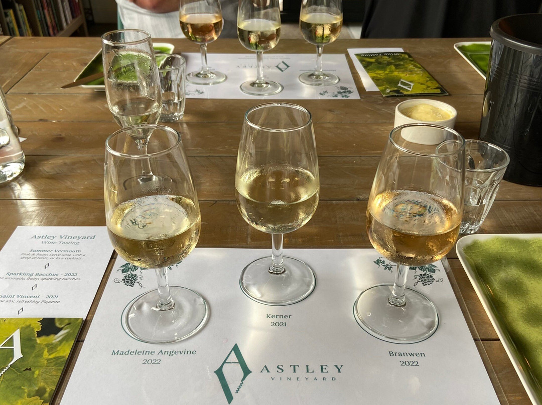 Astley Vineyard景点图片