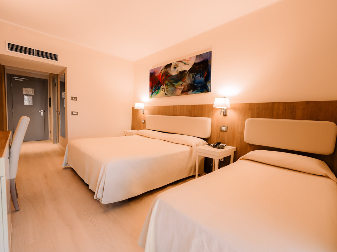 Hotel Mirasole International主图
