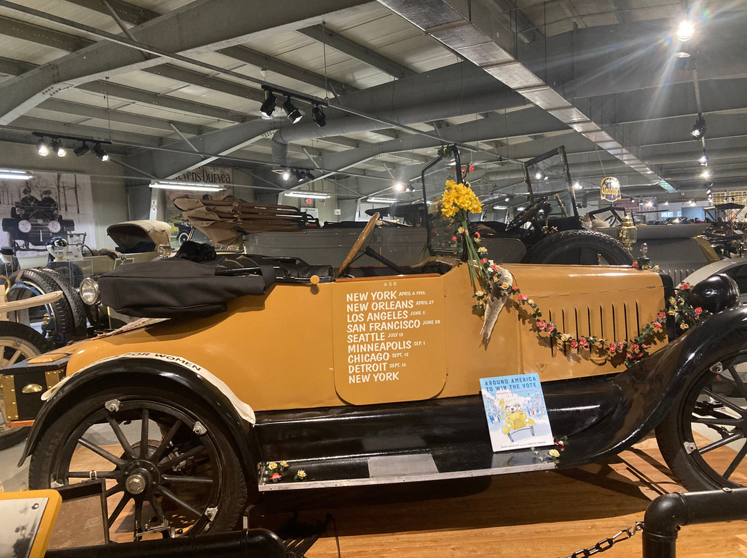 The Seal Cove Auto Museum景点图片