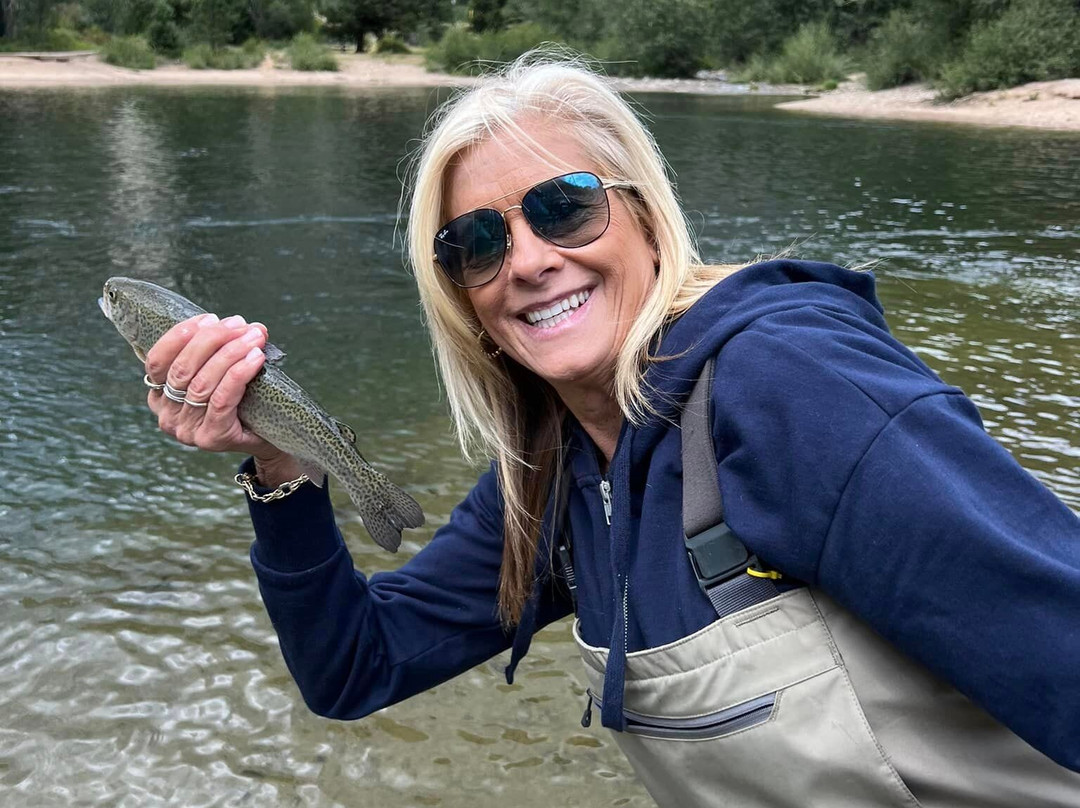 Ark Anglers-萨利达必去景点