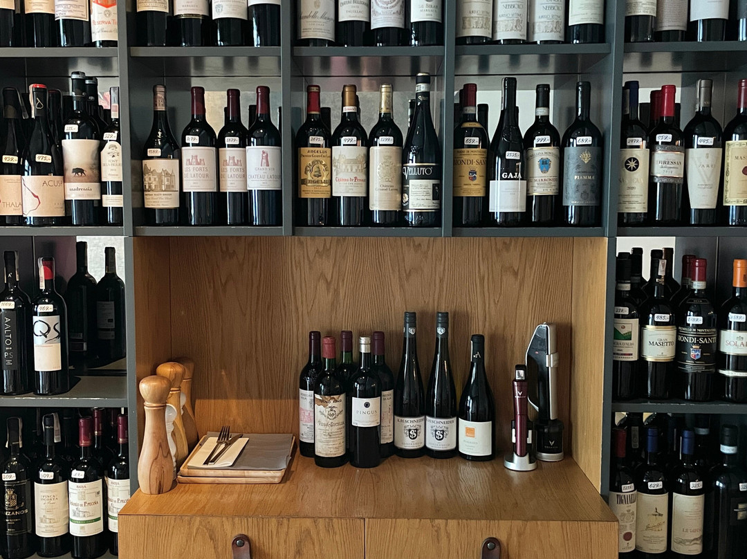 Vinissimo Restaurant & Wine Bar