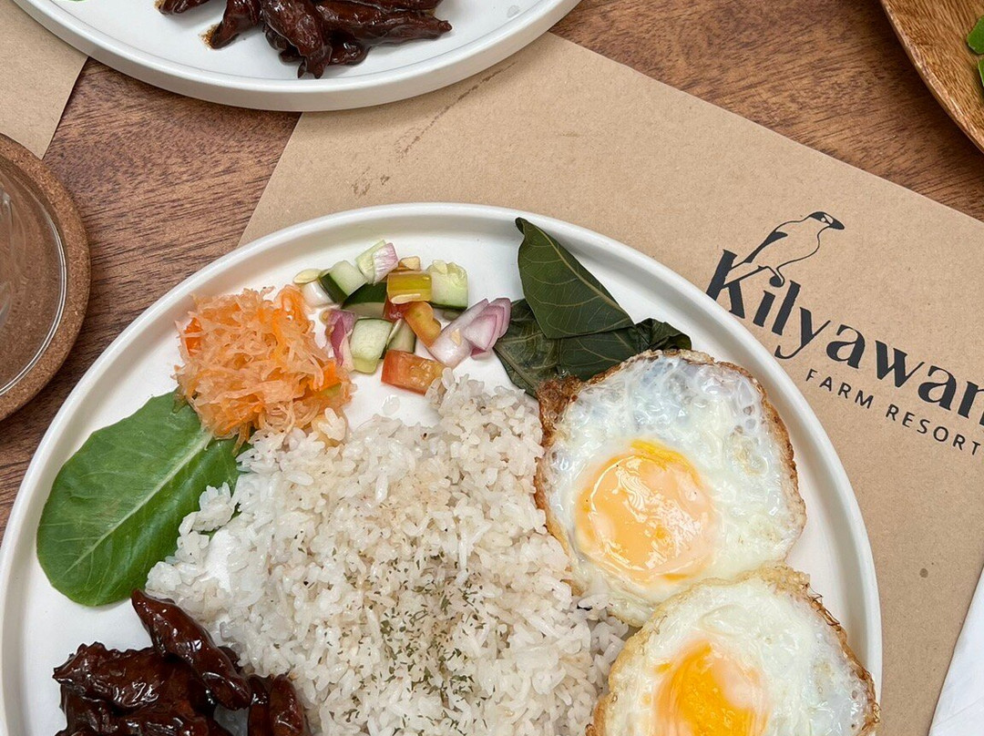 鸣鸟农场度假村