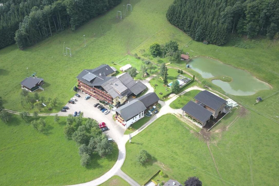 Hotel Schneeweiss主图