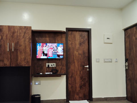 Hotel Arunachala主图