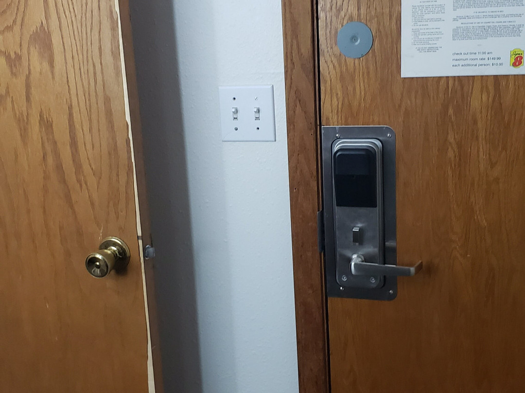 Super 8 by Wyndham West Fargo Main Ave ND主图