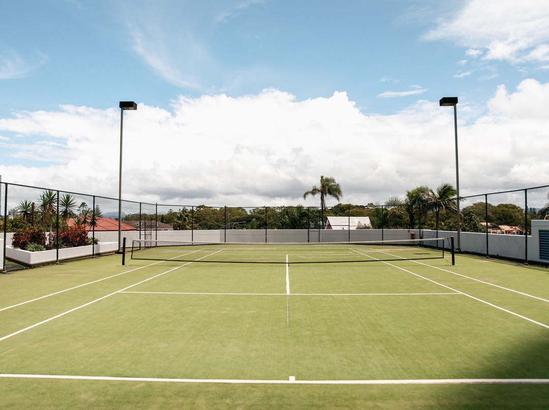 冲浪者天堂皇冠假日酒店主图