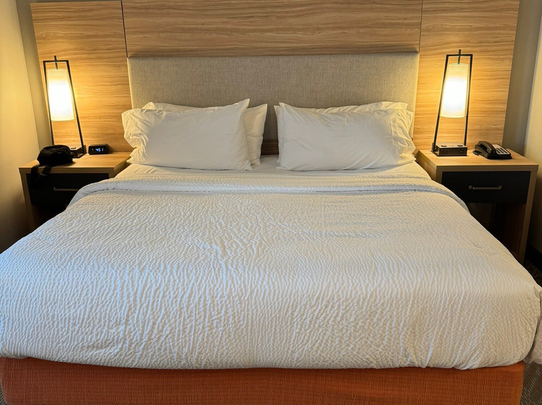 Candlewood Suites Kingston West By IHG主图