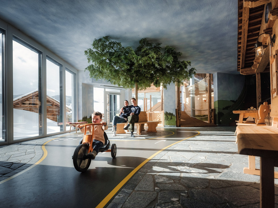 乌格瑟尼酒店主图