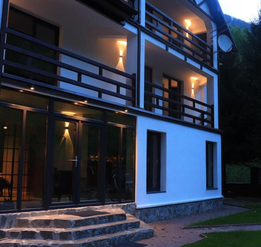 Wild Hunts Lodge