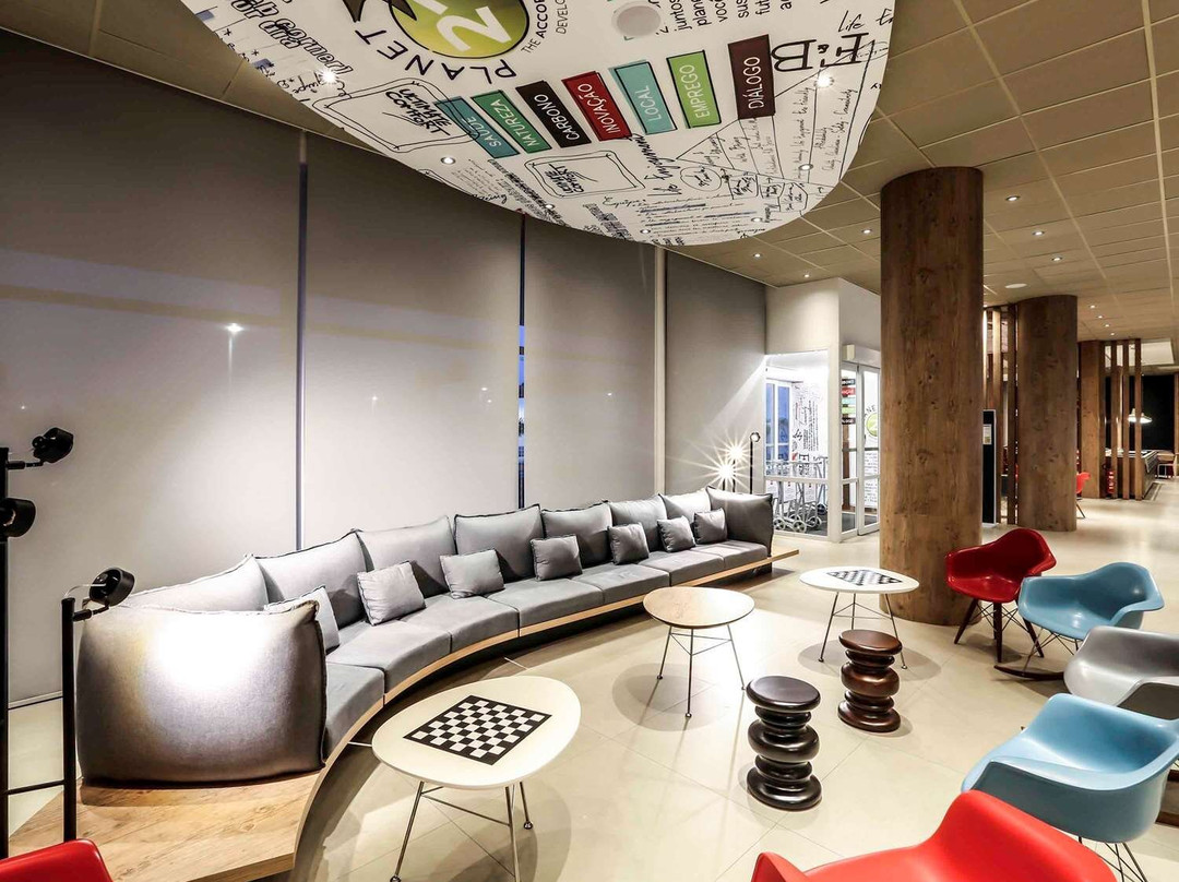 宜必思锡诺普酒店主图