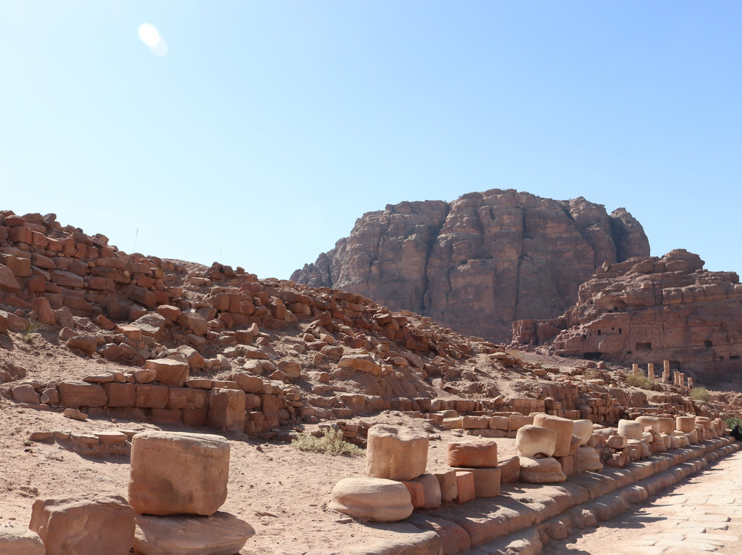 The Colonnaded Street-佩特拉必去景点