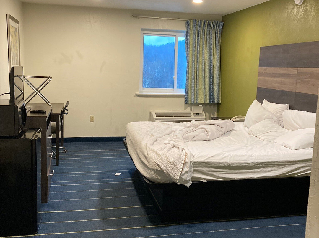 Days Inn & Suites by Wyndham Bridgeport - Clarksburg主图