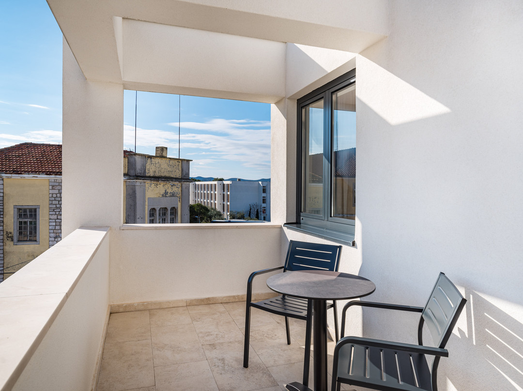 Miramare Hotel主图