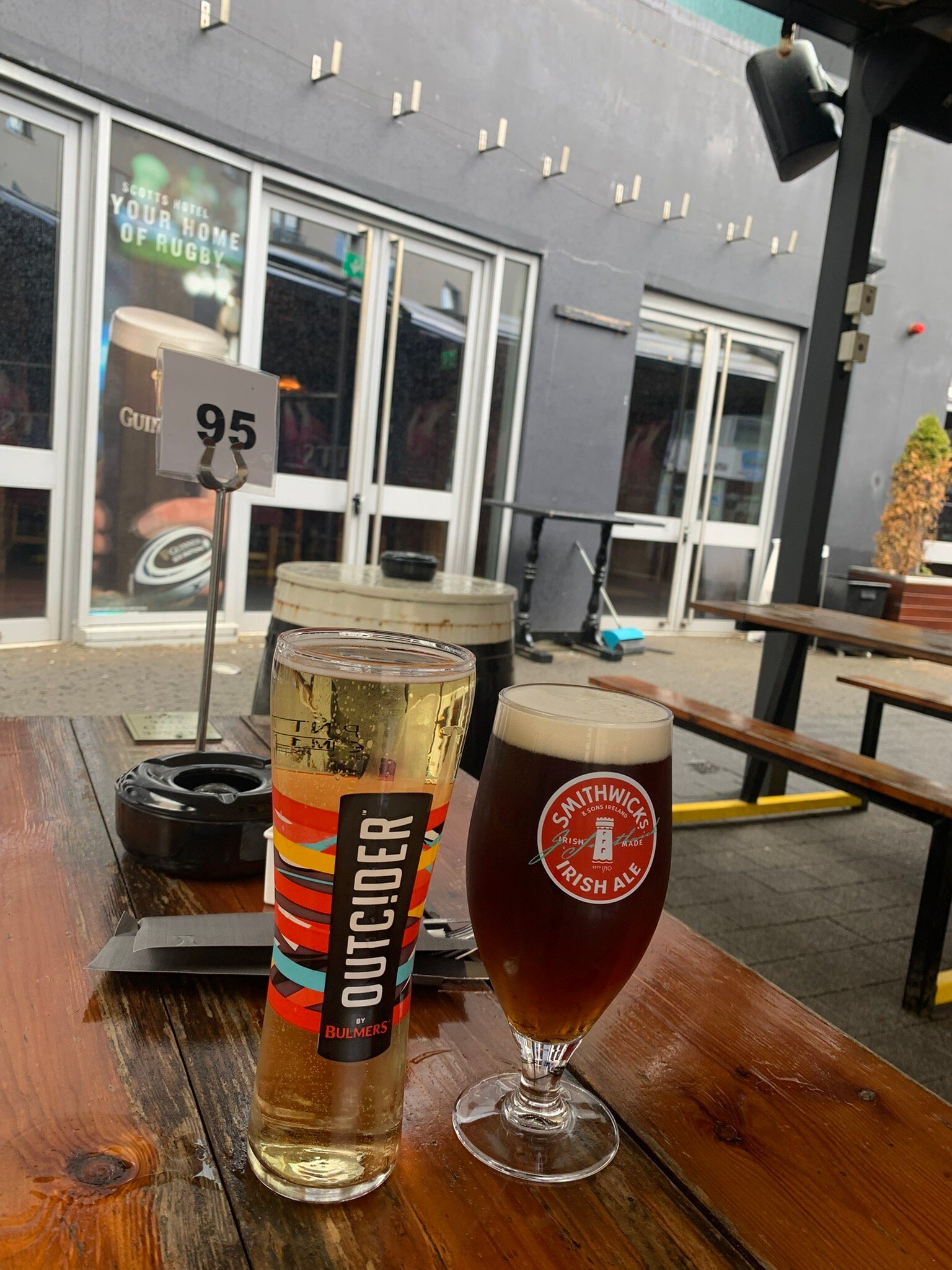 水晶之春食宿酒店-官方