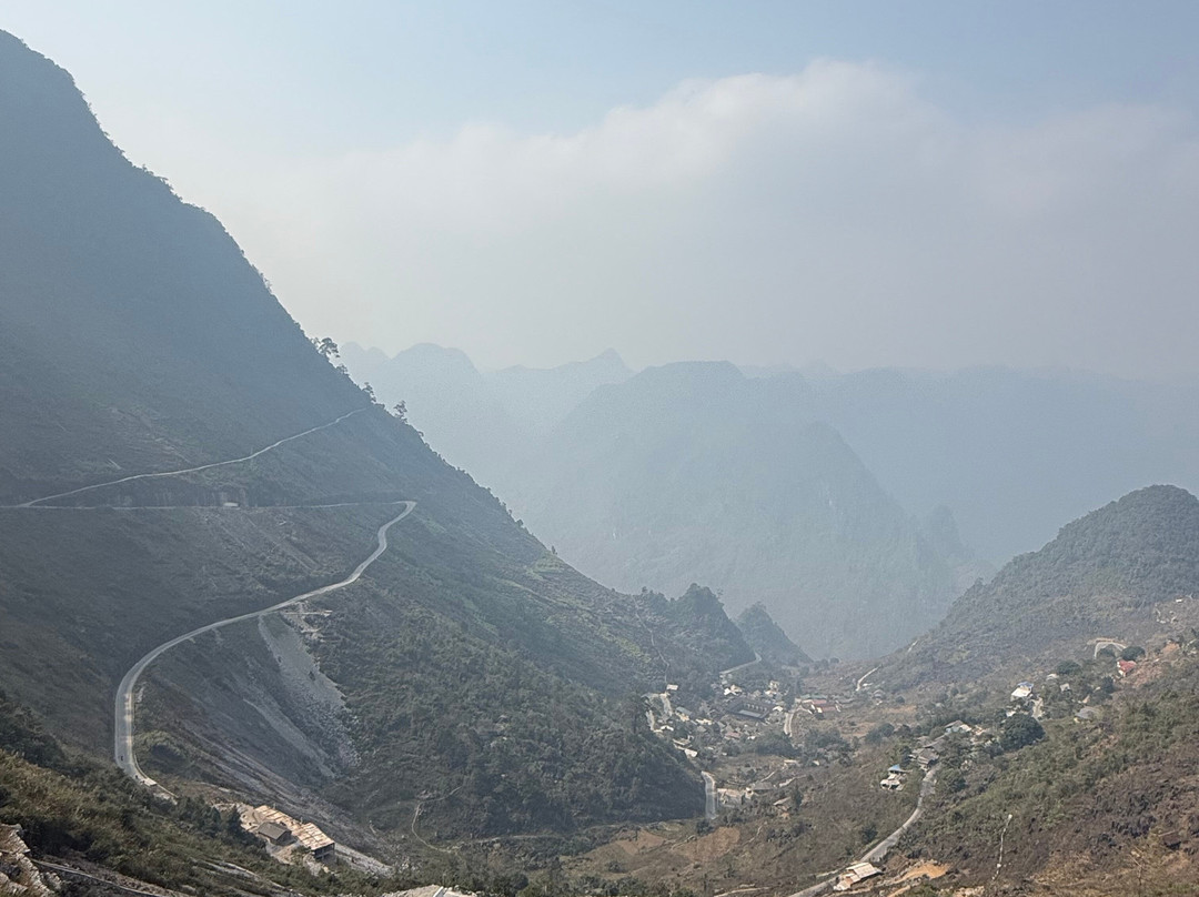 Ha Giang Yolo House and Loop Tours主图