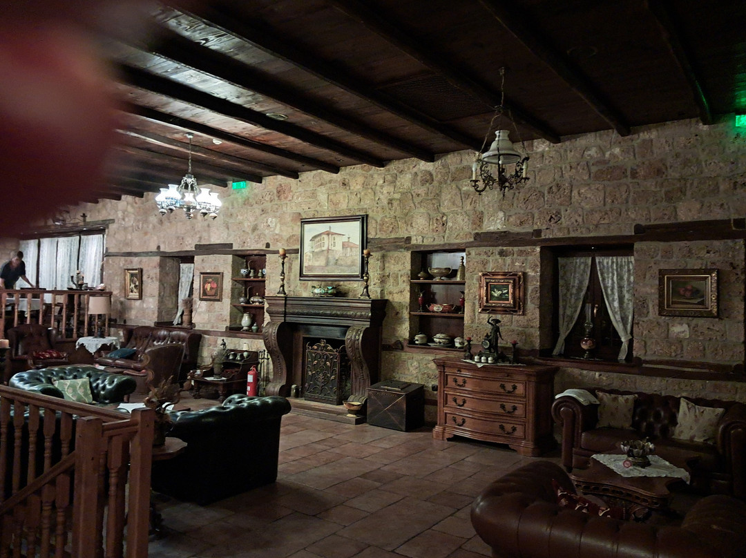 Estate Kalaitzis主图