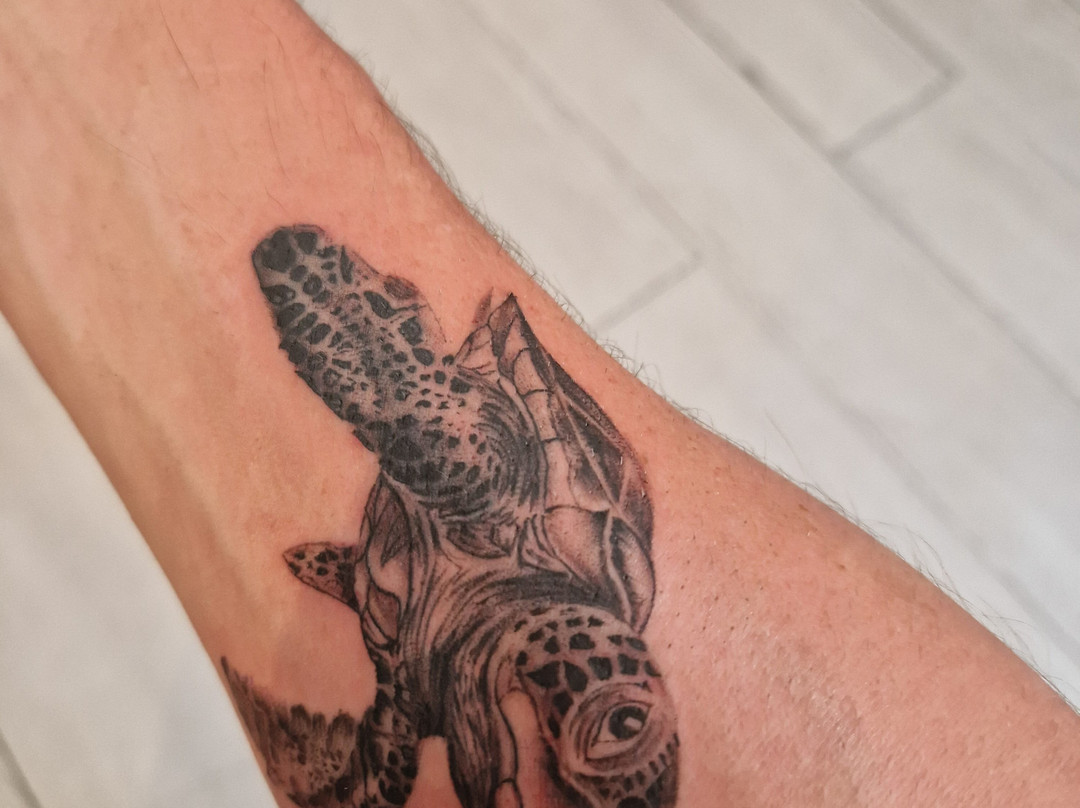 Glamour Tattoo-大湾必去景点