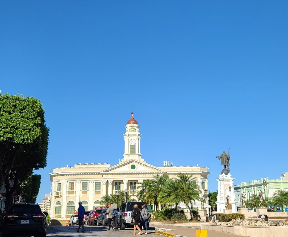 Plaza Almirante Cristóbal Colón景点图片